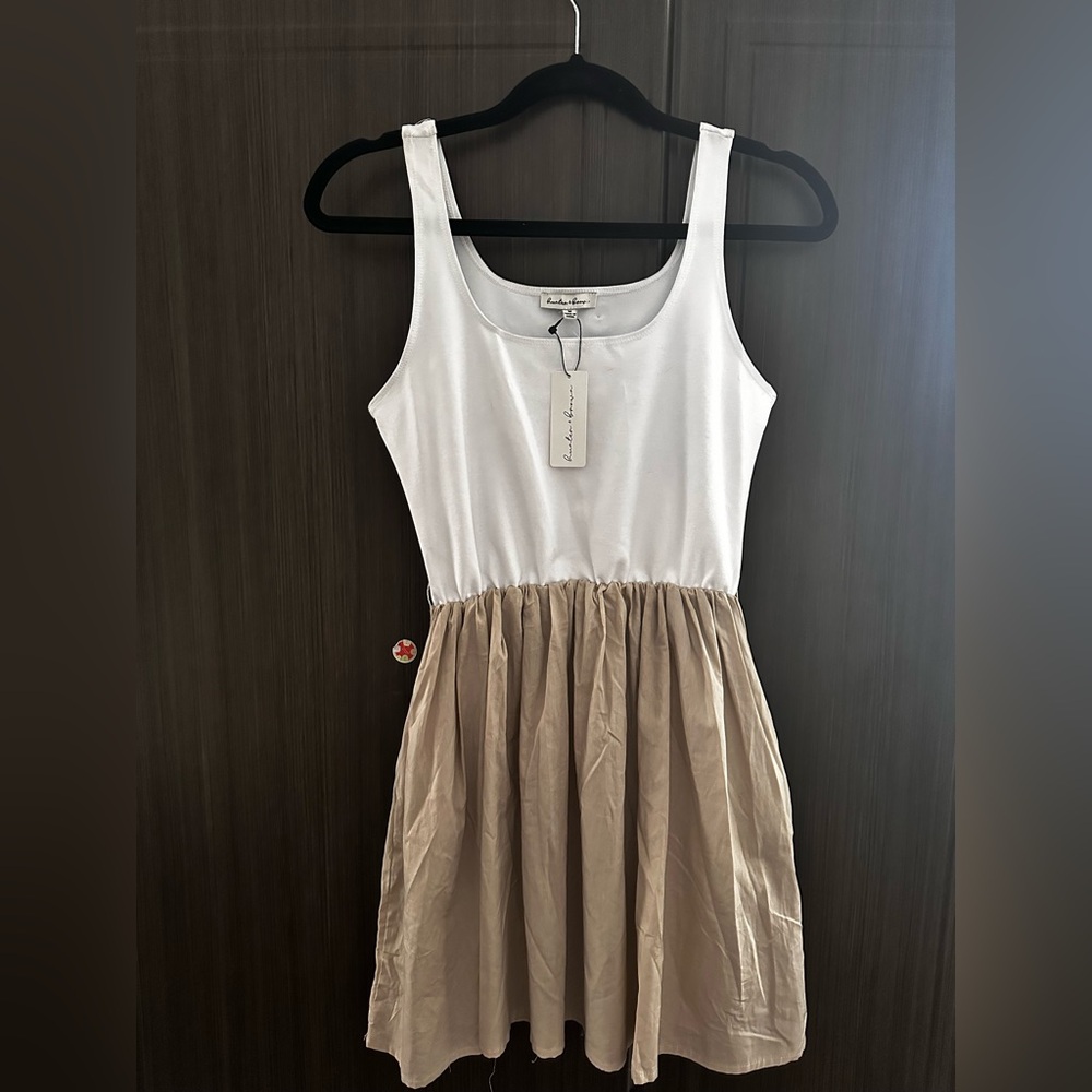 Sleeveless Two-Tone Tank Dress - White & Beige